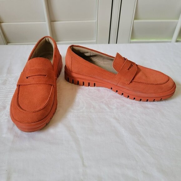 Blondo Waterproof Orange Suede Loafers - Size 7M - Picture 3 of 10